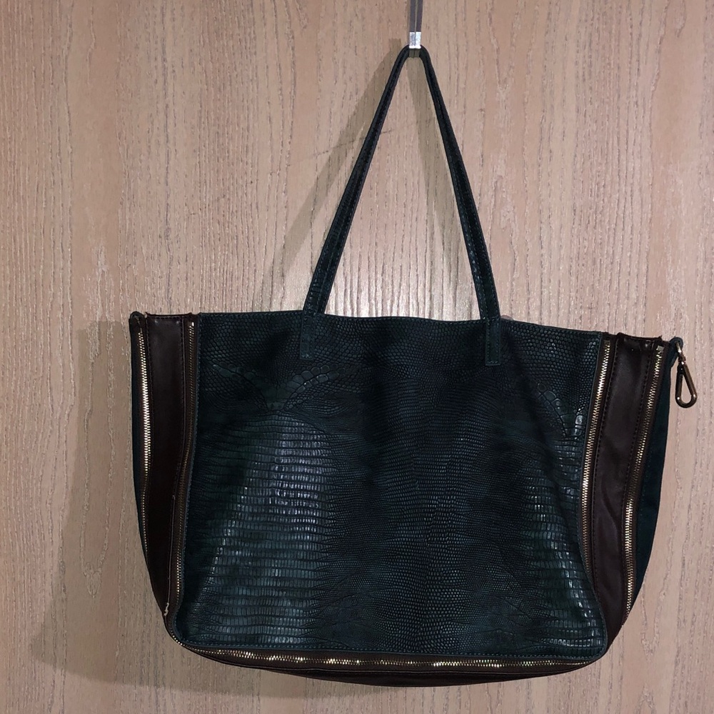 MUST GO PRICING Sondra Roberts Squared Elegant Green and Brown Tote Bag